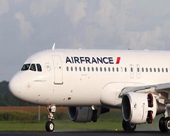 Air France Yolcu Uçağı Havada Arıza Yaptı