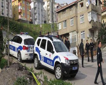 Ataşehir’De Bomba Alarmı! Bina Boşaltıldı