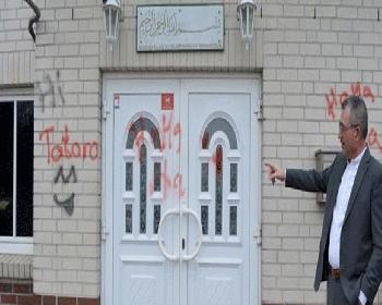 Bremen Fatih Camisi’ne Çirkin Saldırı