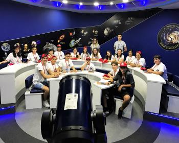 Milli Eğitim Ve Kültür Bakanı Özdemir Berova, Uzay Kampı’Na Katılan Öğrencileri Kabul Etti