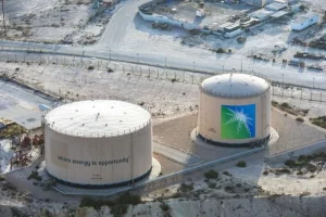 Husilerin saldırısı sonrası Aramco, Cizan petrol rafinerisini kapattı
