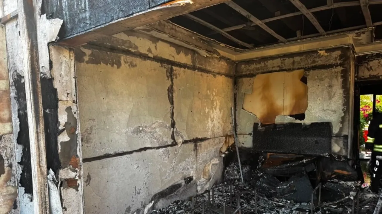 Gönyeli’de balkonda unutulan çakmak yangına neden oldu