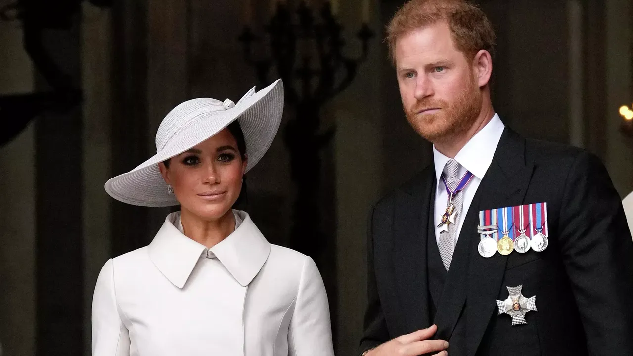 İngiltere 'Prensesi' Meghan Markle’ın babasına istismar soruşturması
