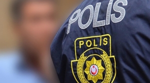 Polisi darp ederek görevinden men eden iki kişi tutuklandı