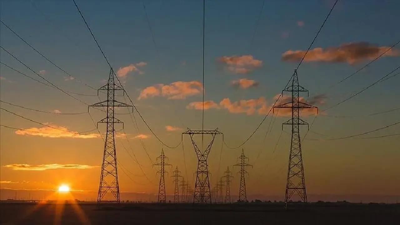 Boğaz bölgesinde üç saatlik elektrik kesintisi